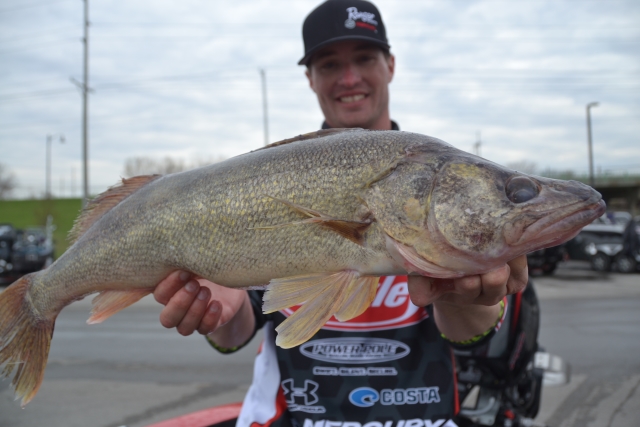 000C7EA9-84BD-425D-B971-77A4995D5449