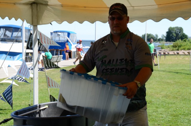 0024E240-664E-4353-9BDA-16C51421187C