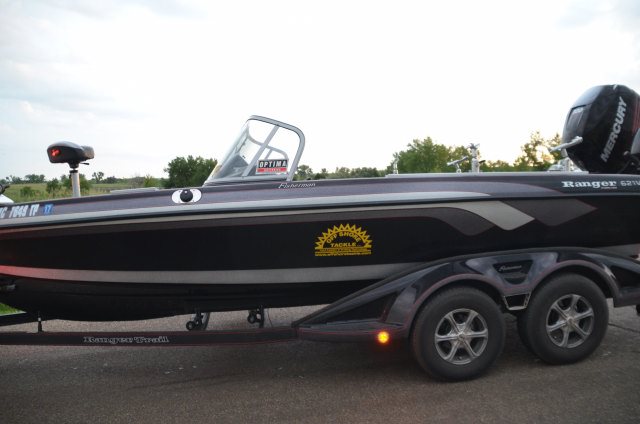 003632B8-23C9-4026-A15E-0100A5147C2D