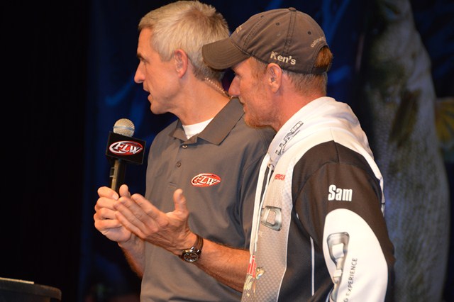 00443BB1-C137-424A-A444-14D2A51C0CF2