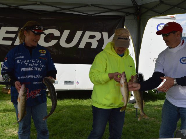 0078C6AE-B726-4A0E-828E-441565A4A3E0