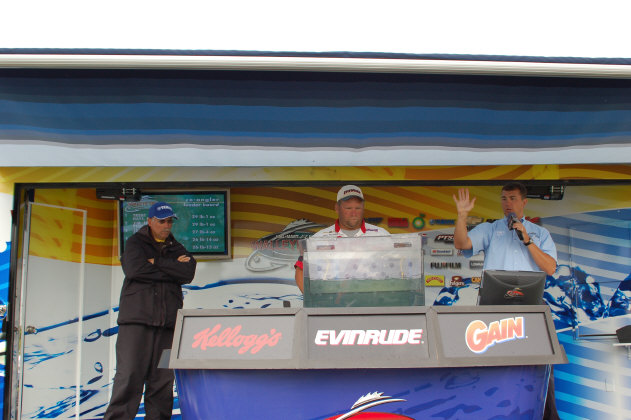 009D61D5-4EDE-41A9-B756-02A960AA3338