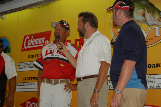 00E8A63B-4C9A-4C4D-9021-33BEEFACB326