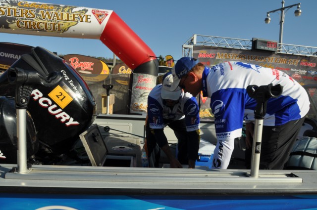 0112C2E4-FD3F-4C53-9B9F-F61CD4D394DC