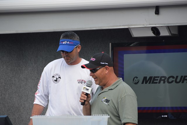 013F666F-DD8D-4764-B742-0A7FF5D93A0A