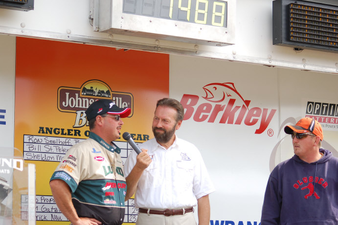 0144031E-82BC-4A8F-B3BD-9CC39F3E0703