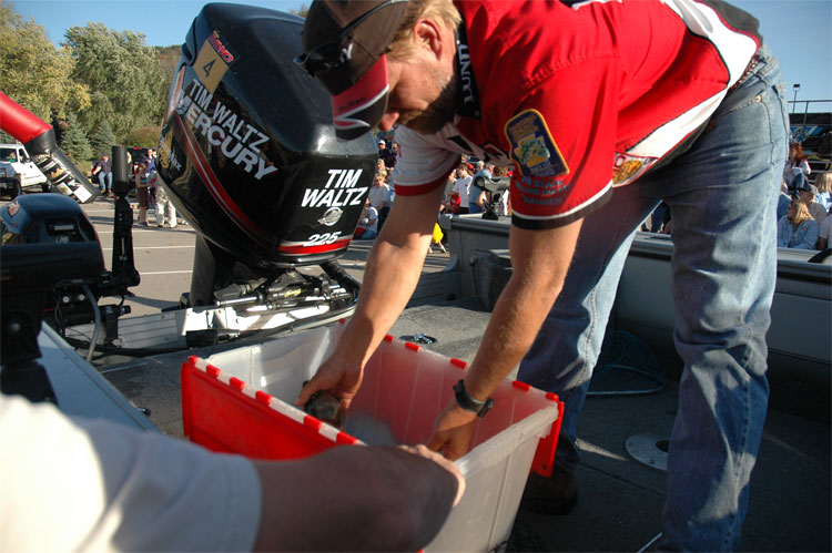 023B955C-BCAF-44CE-BECB-7897B1BFE799