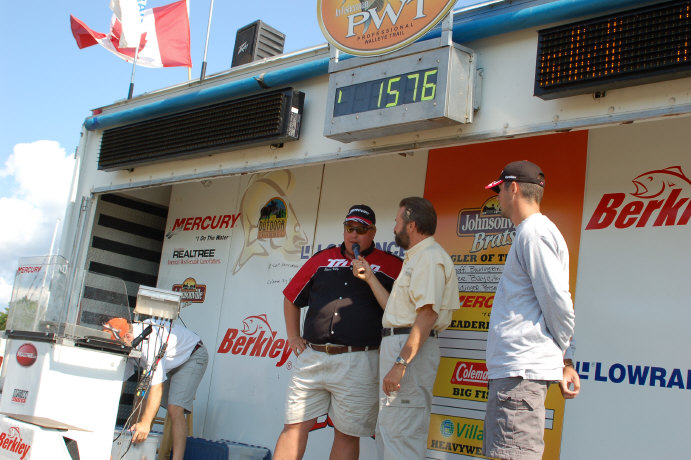 024A4727-2008-4C1A-AD00-D67A41BFC721