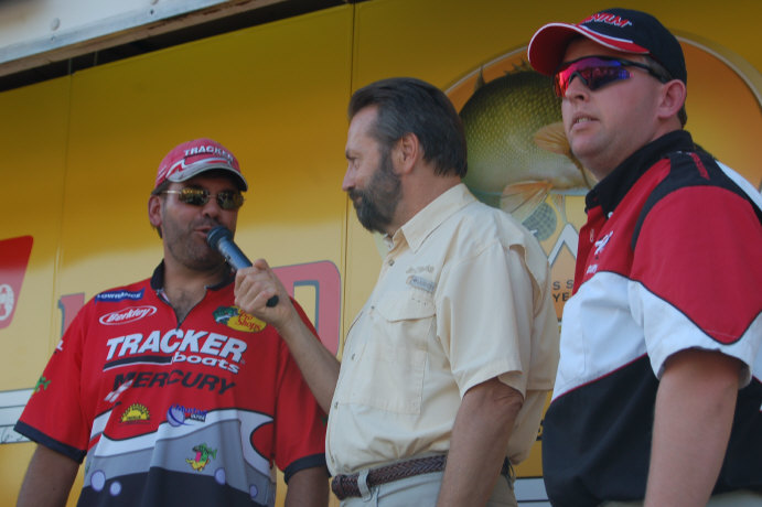 0253B1DF-DB77-4346-B72F-824212E8EE65