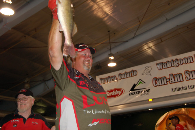 0262F671-8539-49F8-B3C7-8080714FE3BF