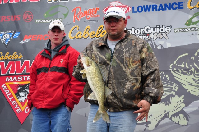 0264AB0D-B8F6-44E3-8879-A6B59BFCFA04