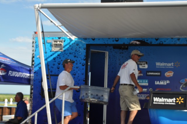 026E65DE-6B55-4EDF-B704-326D86E4E3D9