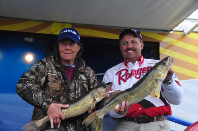 027E72C4-252A-483F-8751-E06A2765684C