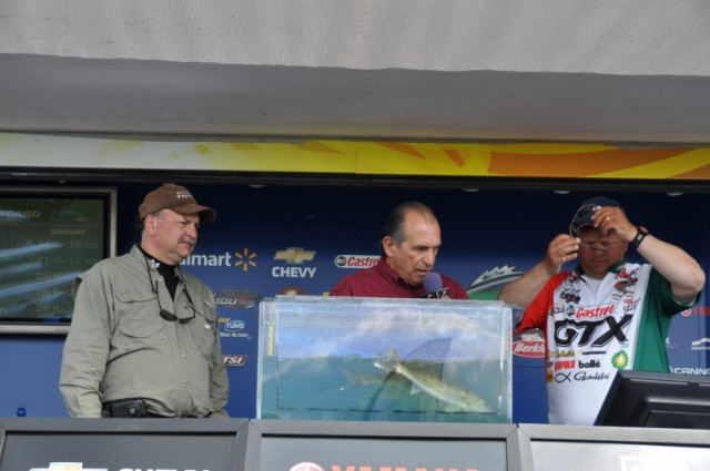 028CBC92-41C7-4892-B8A4-E8B5323EFDA4