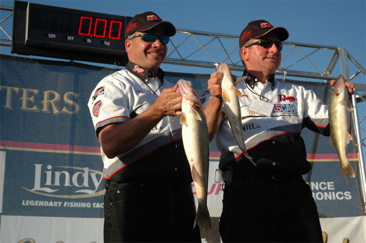 0295DCE0-7377-4E80-B662-EC652391DD7F