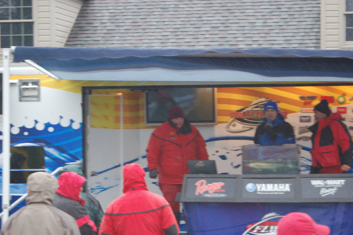 02D415D0-FF9E-4068-A643-7C89CFF19D3D