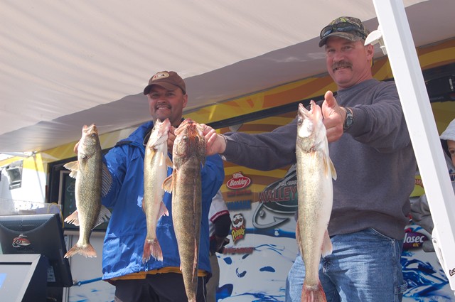 03095EE6-0456-474E-942A-3580146B5D0D