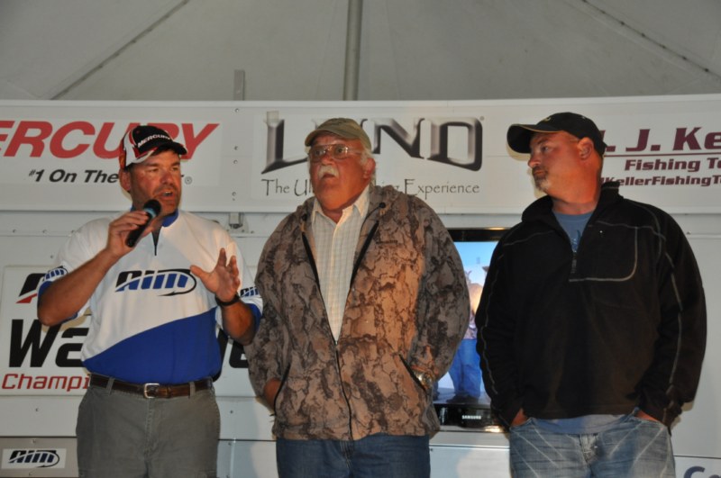 034EC94E-F6DC-4F1C-89F8-1656D87B7FBD