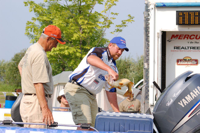 03735CEF-C5DD-43FB-8AE4-E1619B0720C3