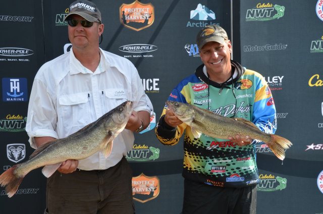 0383DD20-5A30-4F71-8E58-F4D32456BECD