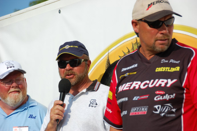 039232E8-C45B-4962-8847-ACDF35F24FC9