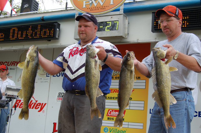 0394F28F-6B70-4EF7-AE29-183074D5CD83