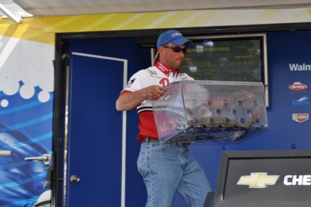 03A91836-2070-4852-ABAA-09E830BE0B9A