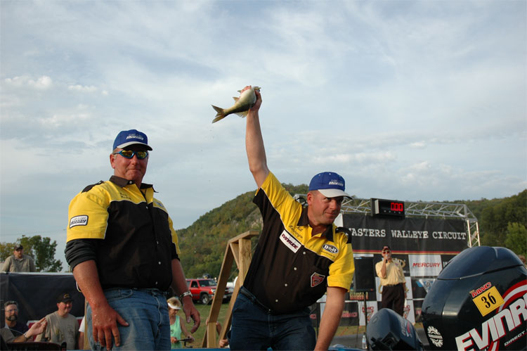 03AF6135-4A29-4C21-BFE3-0B1EA7FE66A4