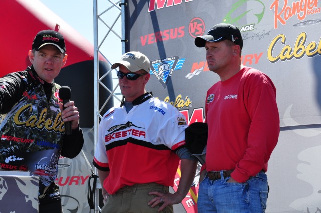 03BD69CE-2150-405C-BD91-67DE83EDC911