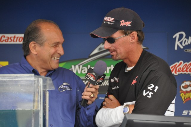 03CA777B-2CB4-4DBE-B9AE-DCEAC8E2BE4F