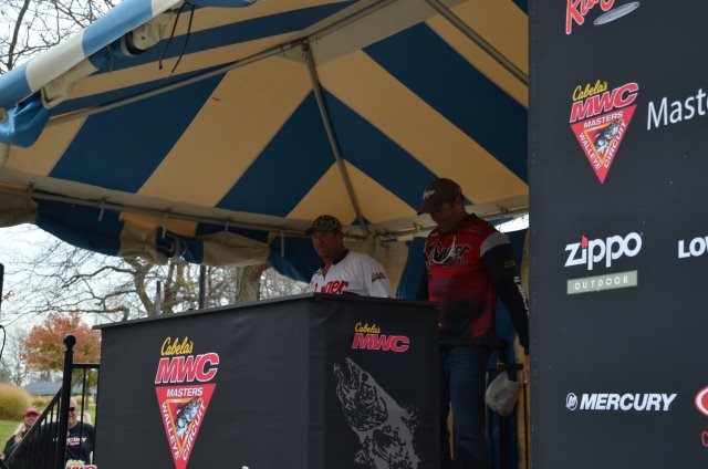 03CC0A53-CDC3-423B-BE43-653A0C41A173