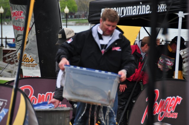 03DA7A1A-0189-4E73-B947-186C05B94ABC