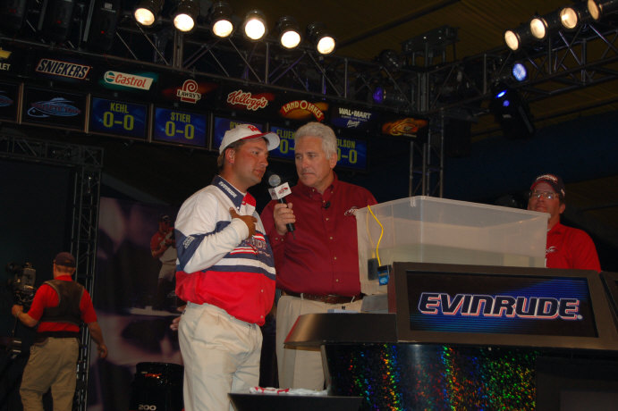 03DDCC0E-5E48-4C8C-BA1D-72C9AA4882EF