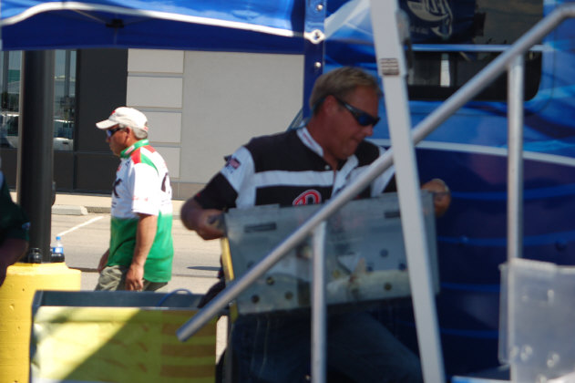 03E528CA-2C5E-45AA-97EB-13CB29E2F188