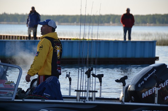 040512DD-3103-410F-BB4A-52F3F94A40D4