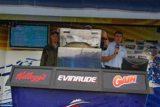 04507BA9-FB75-44DA-9143-B3589625DE1E