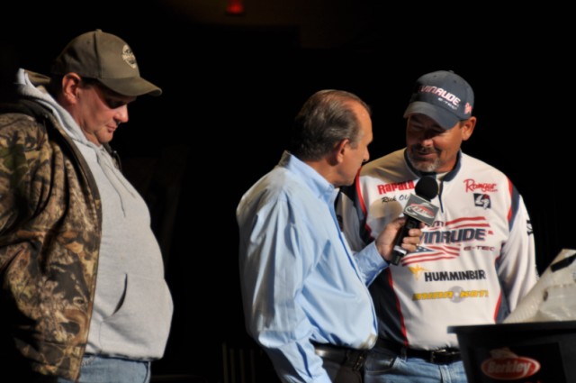 0453DDD7-6392-46C2-AA40-F36B1B68EA6A