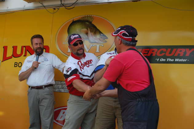 048BC113-180D-45FC-9299-AA730B28E4DC