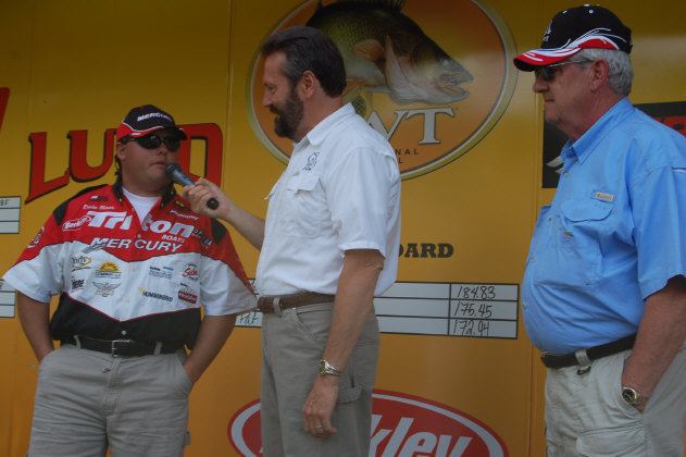 04DE7654-A85F-4122-9060-58C5B16D5329