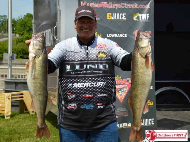 04E7060E-02FF-444F-A123-3B7580F910BA