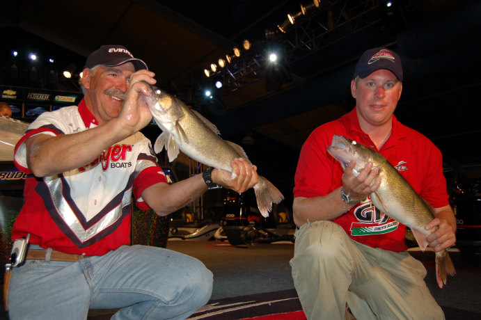 04F00FDE-1220-4616-856A-DB13C7A6B592