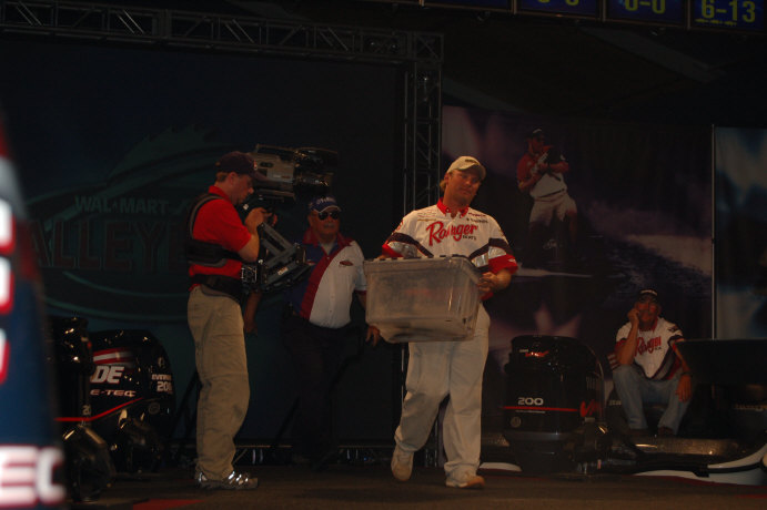 055AF6DB-69D0-47DE-8D96-71E660CF91E1