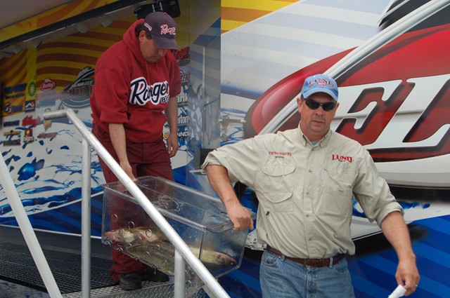 057A345B-376F-485C-9AC2-E668406DD458