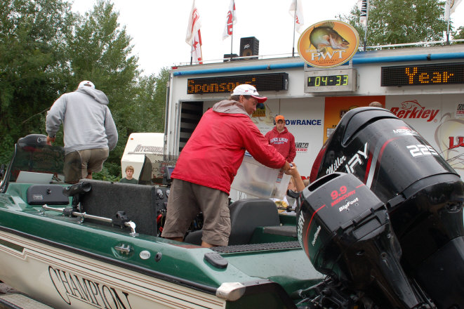 05B0E119-8A42-43ED-822B-F7A575B9E475