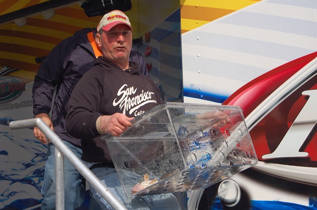 05F5A35F-2CCA-43DB-93C8-98511063AE87