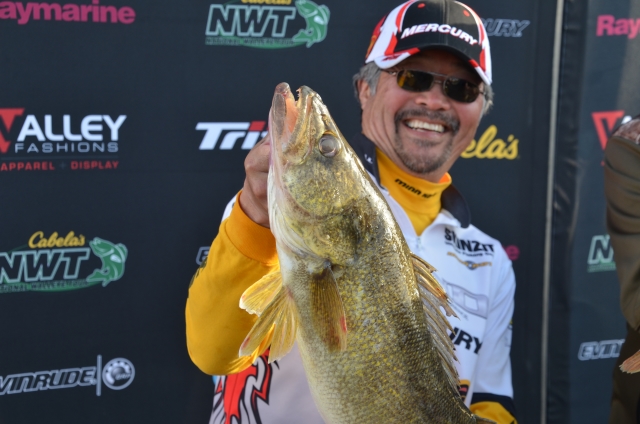 06240B5F-ED41-44E7-8000-486BD01CC30C