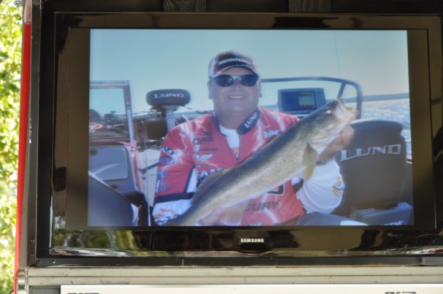 0677BE6C-B729-46D4-A103-0BB7FAAABEF0