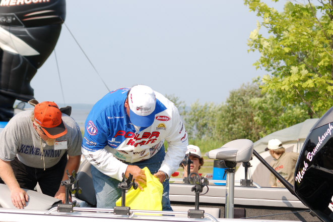 067E02F3-045C-4C38-8E92-A113D7EE7696