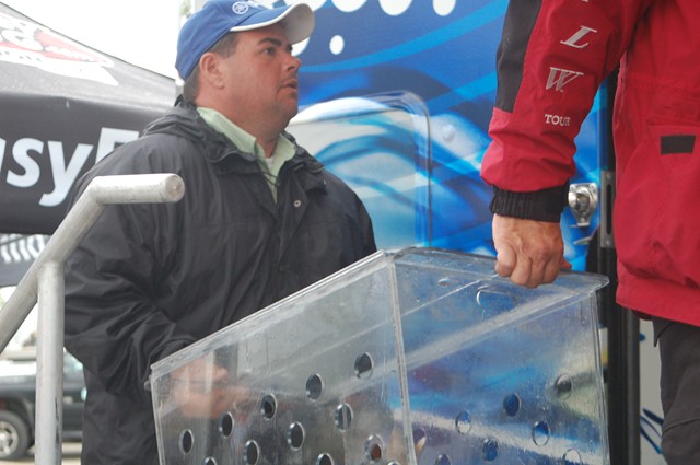 06A97A54-F2C1-46F4-BA5E-C05BA6D4076E