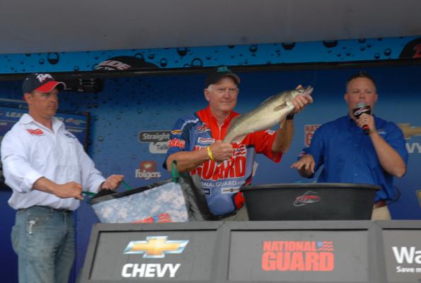 06E1C1D5-AD84-4F2E-8EC3-38AD9DEBA9F7